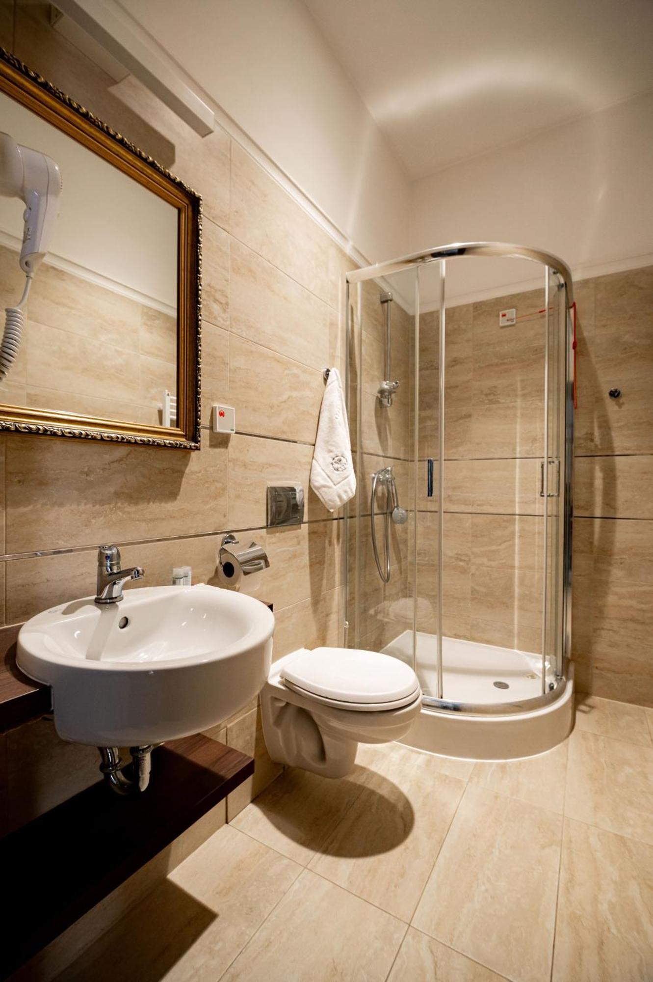 Nowe Lazienki Mineralne Resort *
